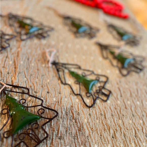 8 pcs metal Christmas ornament’s. NWT - Picture 3 of 5